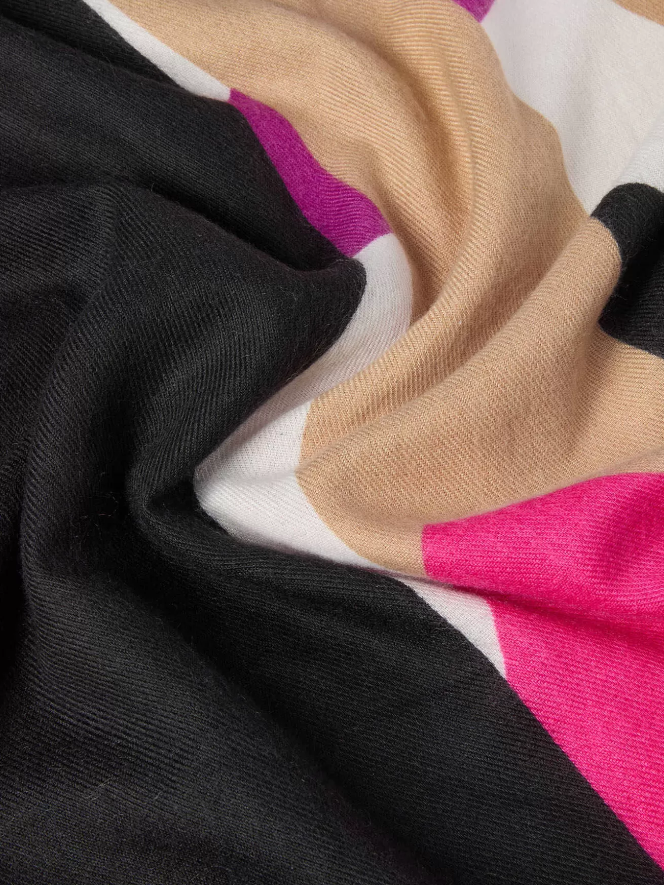 Store Fiorella Rubino Sciarpa Dalla Stampa Colorata E Geometrica Nero