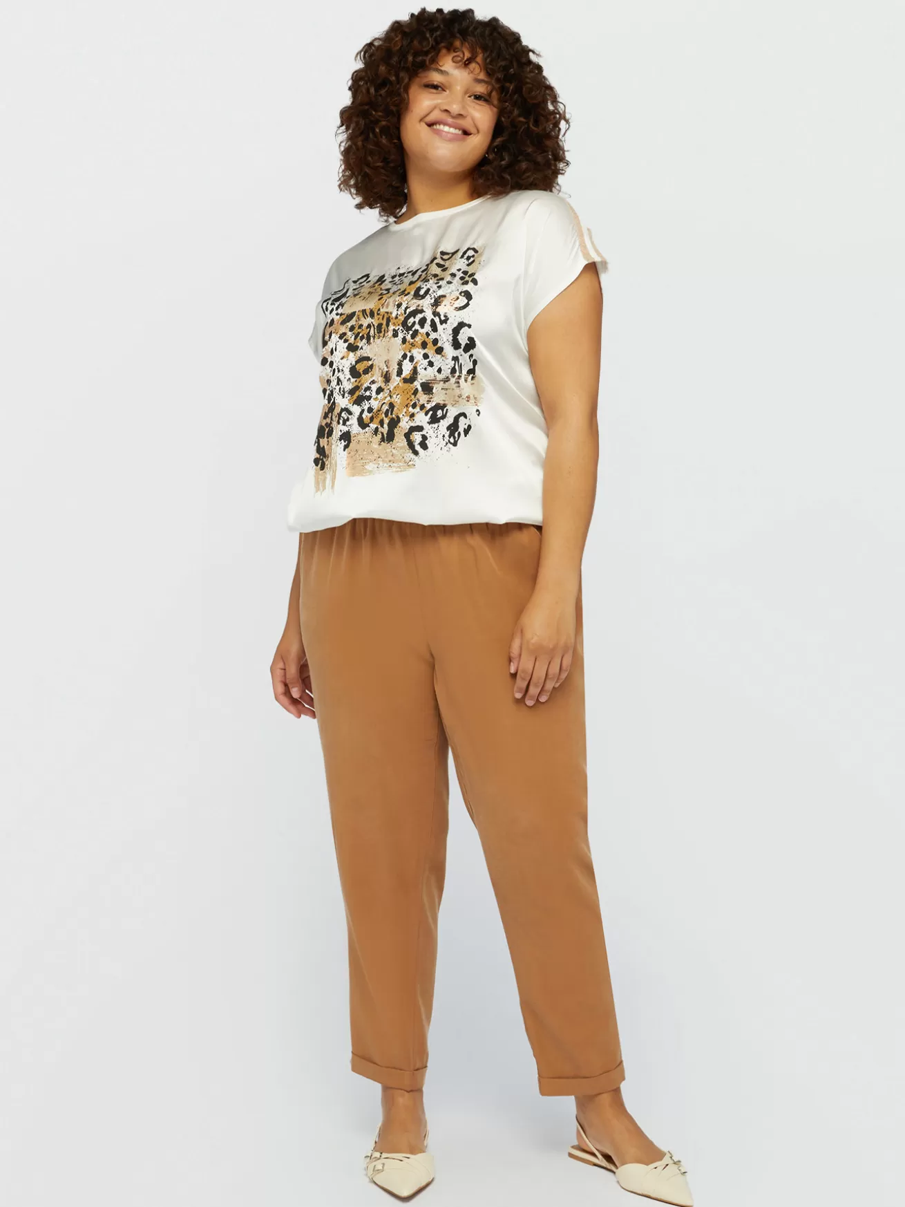 Shop Fiorella Rubino T-shirt Con Stampa Animalier Bianco